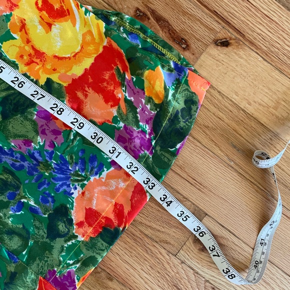 Vintage Victoria's Secret Silk Robe Size Medium - Picture 6 of 9